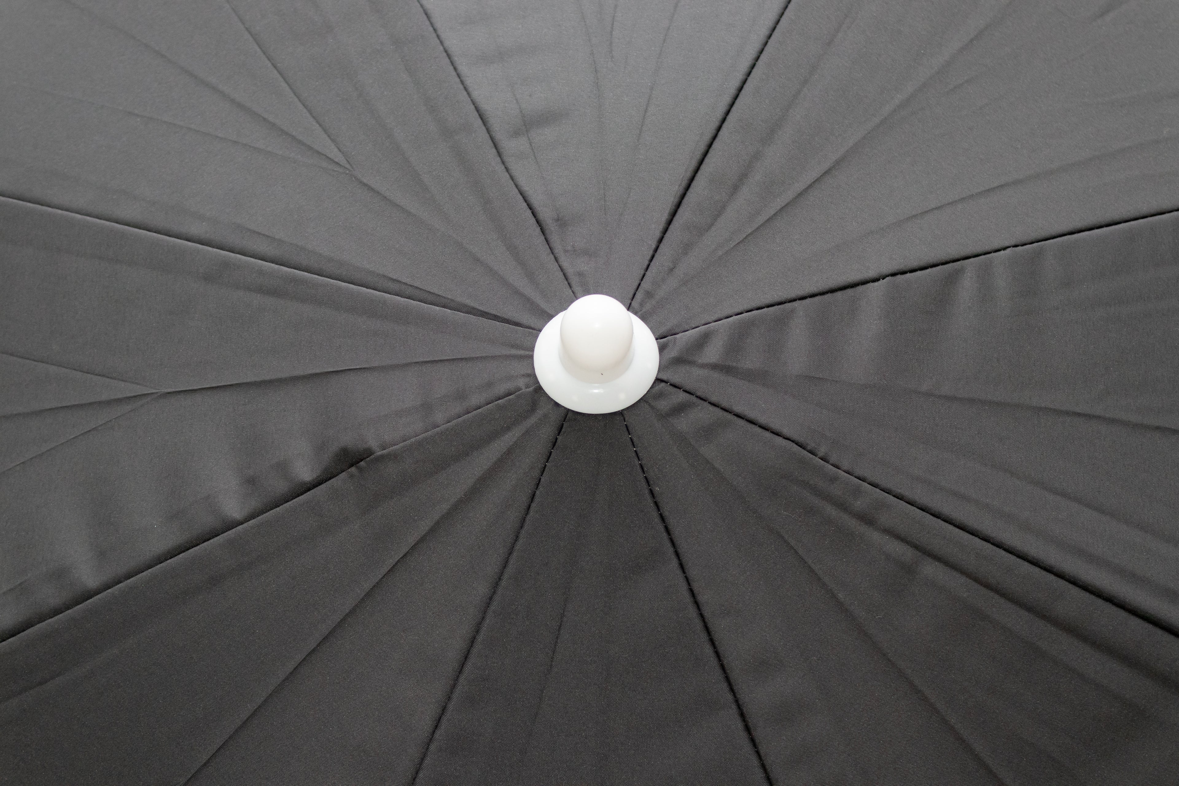 AU-81 - Arch 225cm 160G Polyester Deluxe Beach Umbrella 25/28 mm Steel Pole with Tile